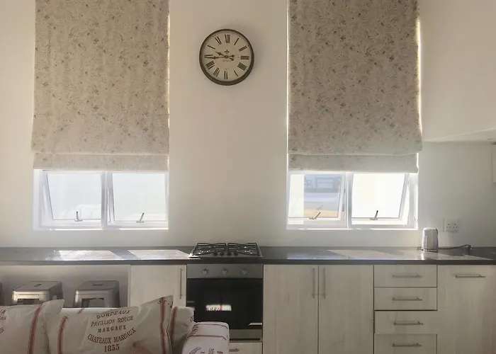D\'Hub Guest Cottage