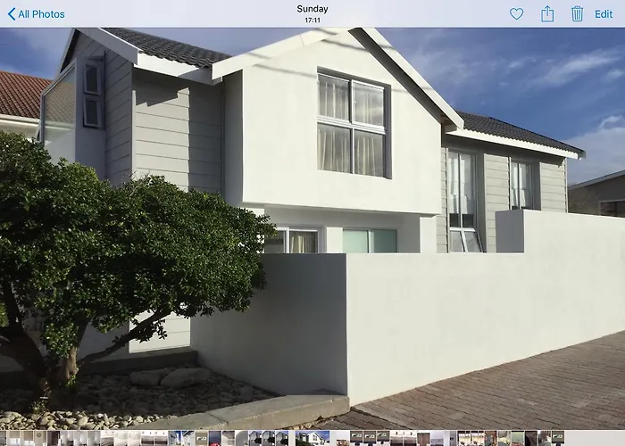 D\'Hub Guest Cottage